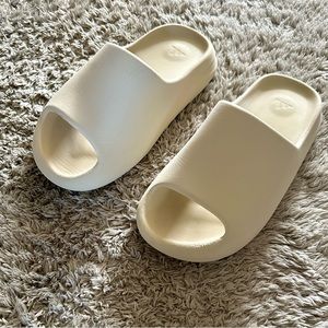 Yeezy Slides